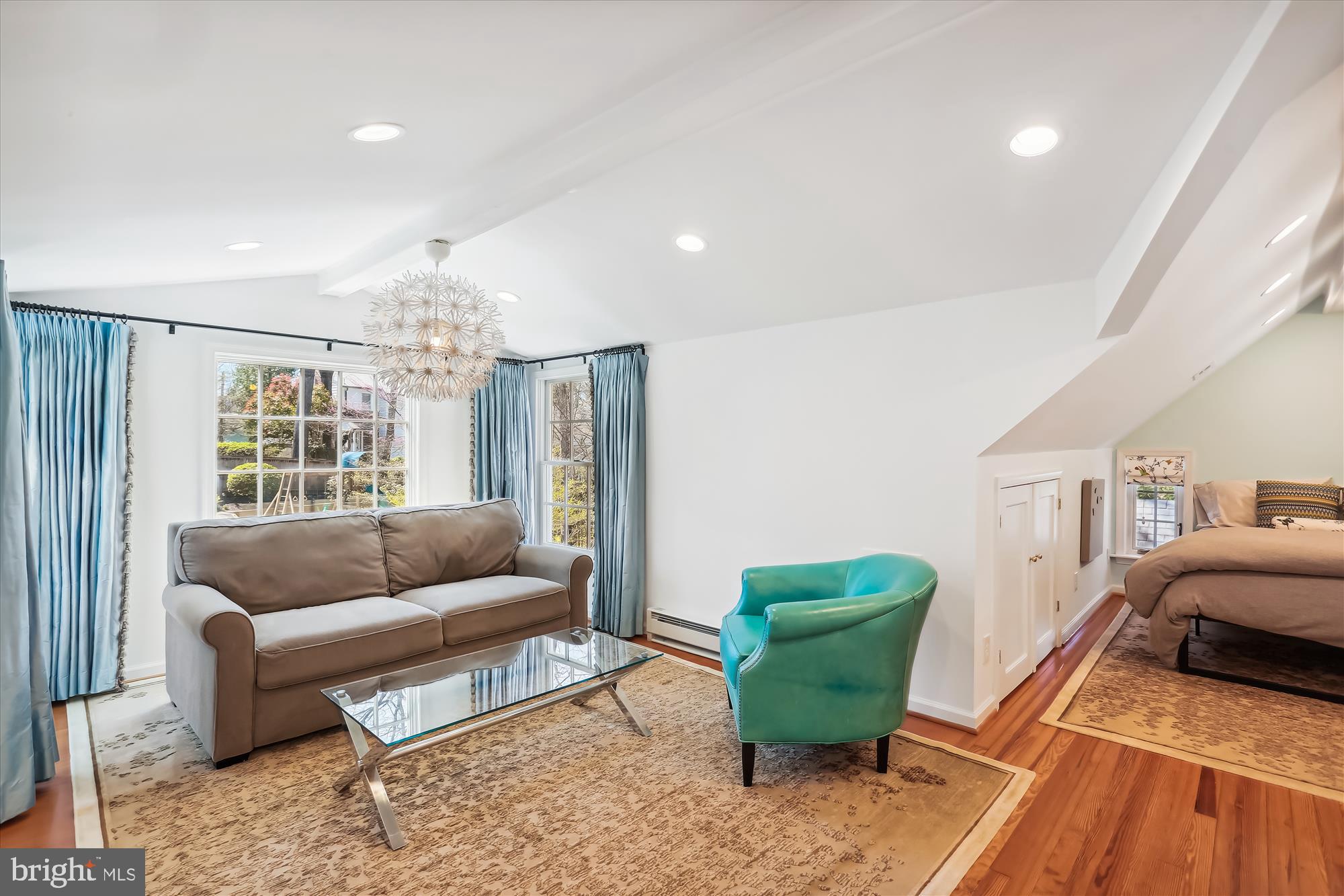 WOODSIDE FOREST - Residential