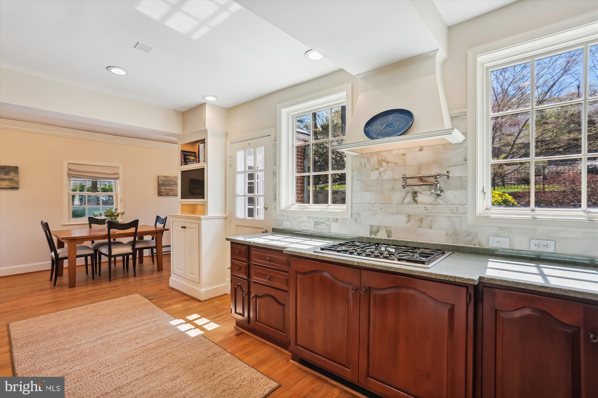 WOODSIDE FOREST - Residential