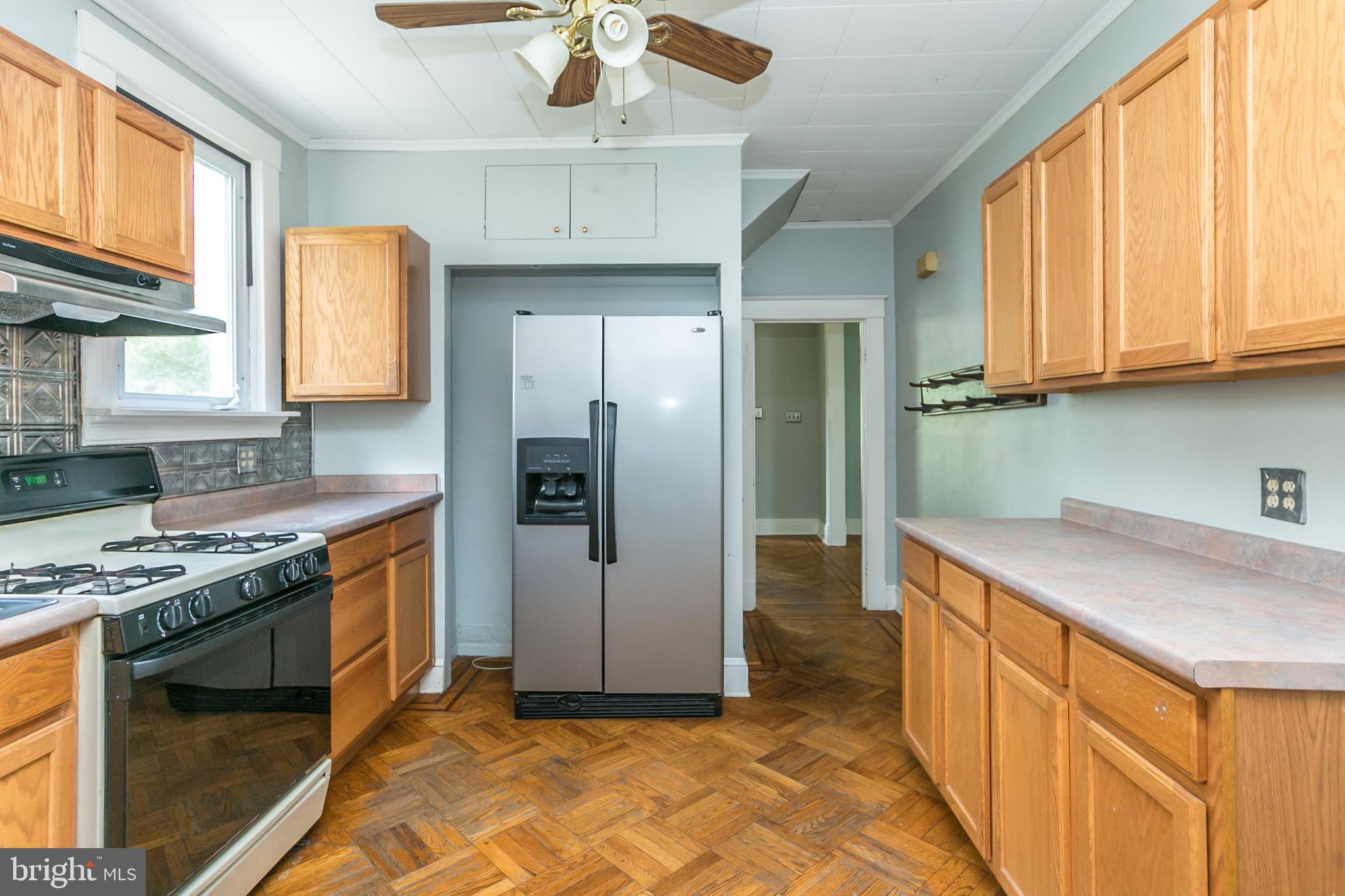 HAMILTON HILLS - Residential