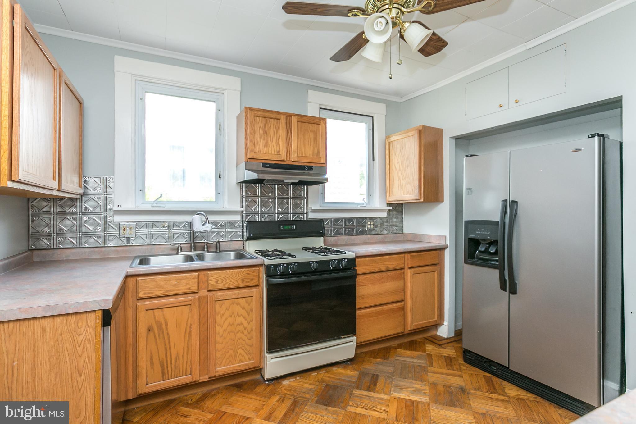 HAMILTON HILLS - Residential