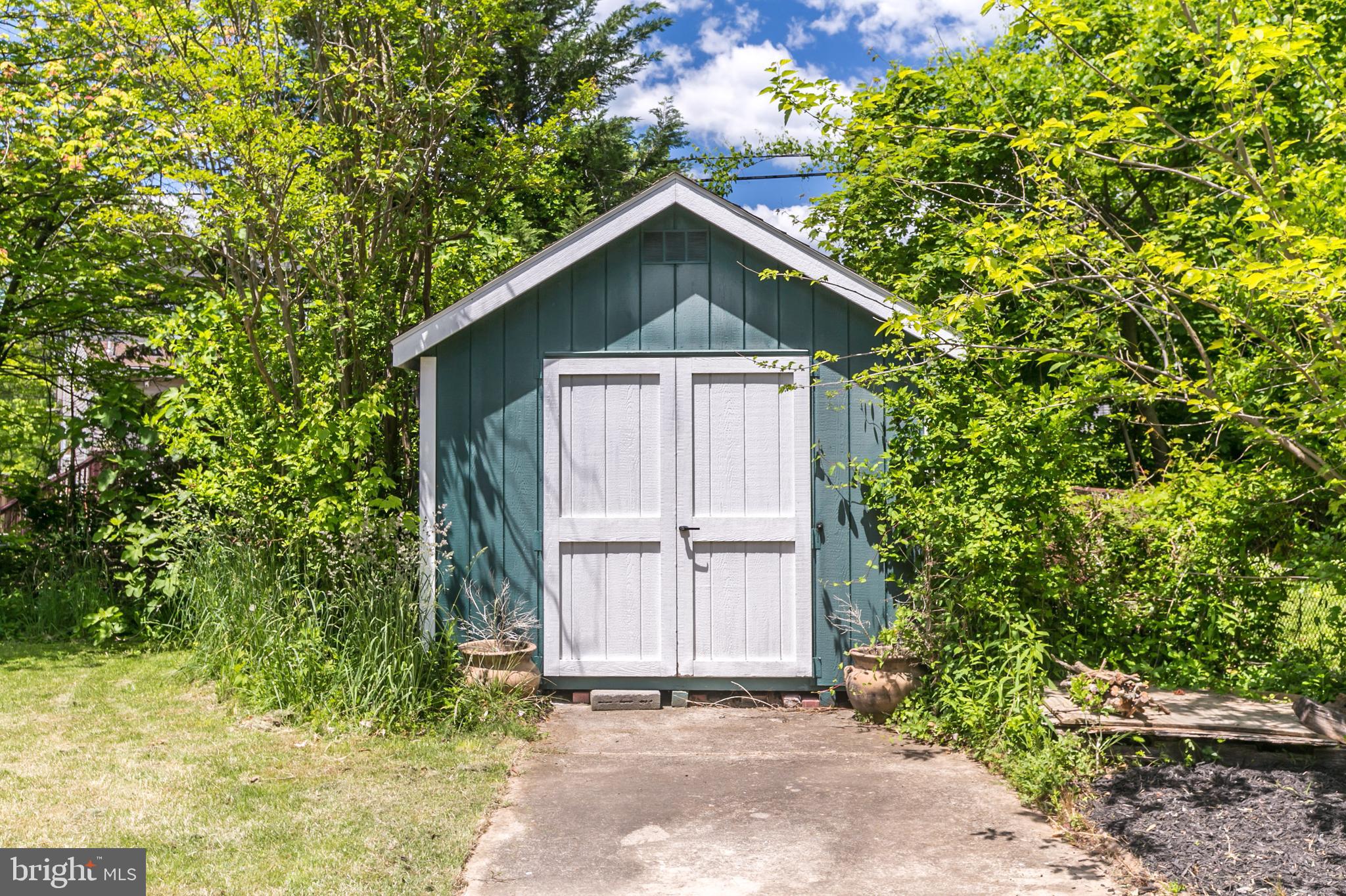 HAMILTON HILLS - Residential