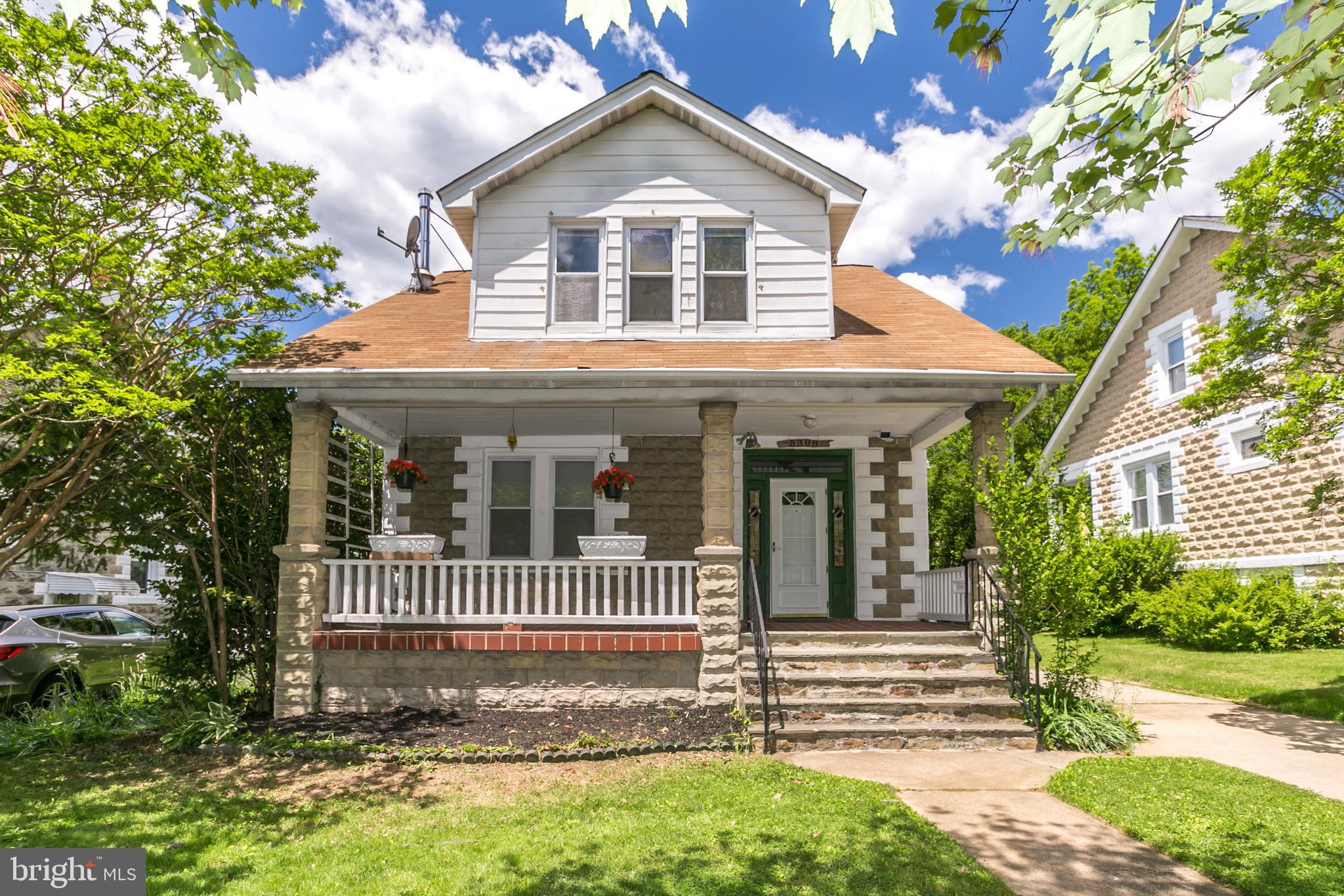 HAMILTON HILLS - Residential