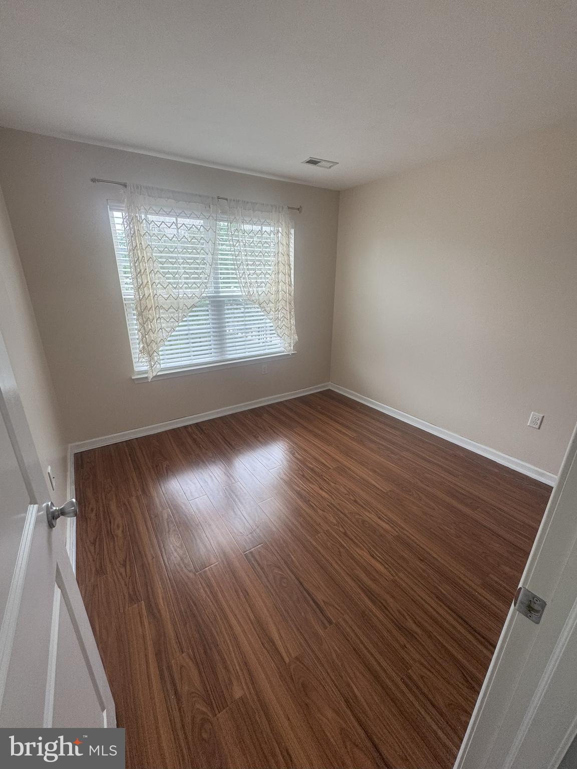 HANOVER SQUARE - Residential Lease