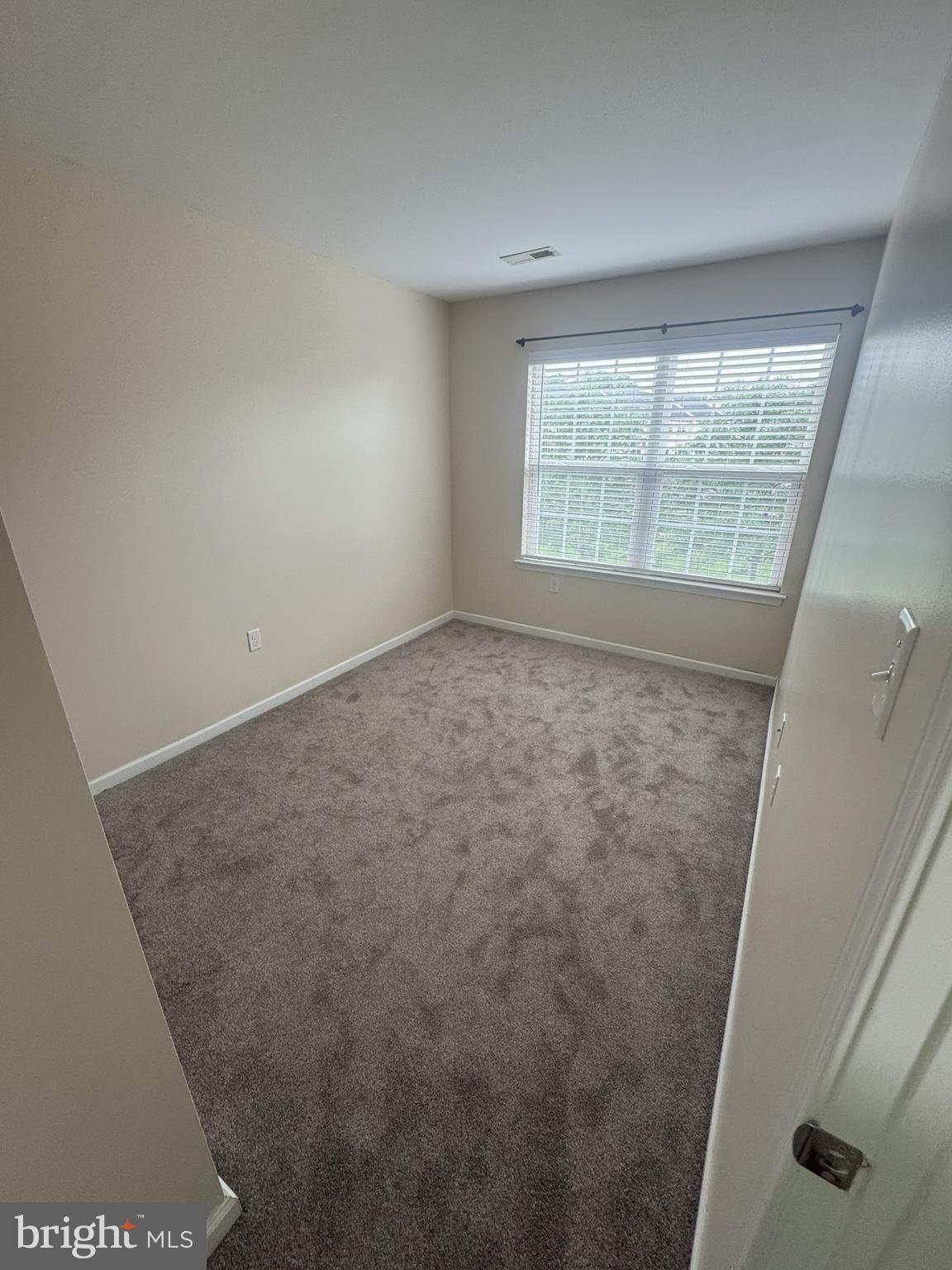 HANOVER SQUARE - Residential Lease