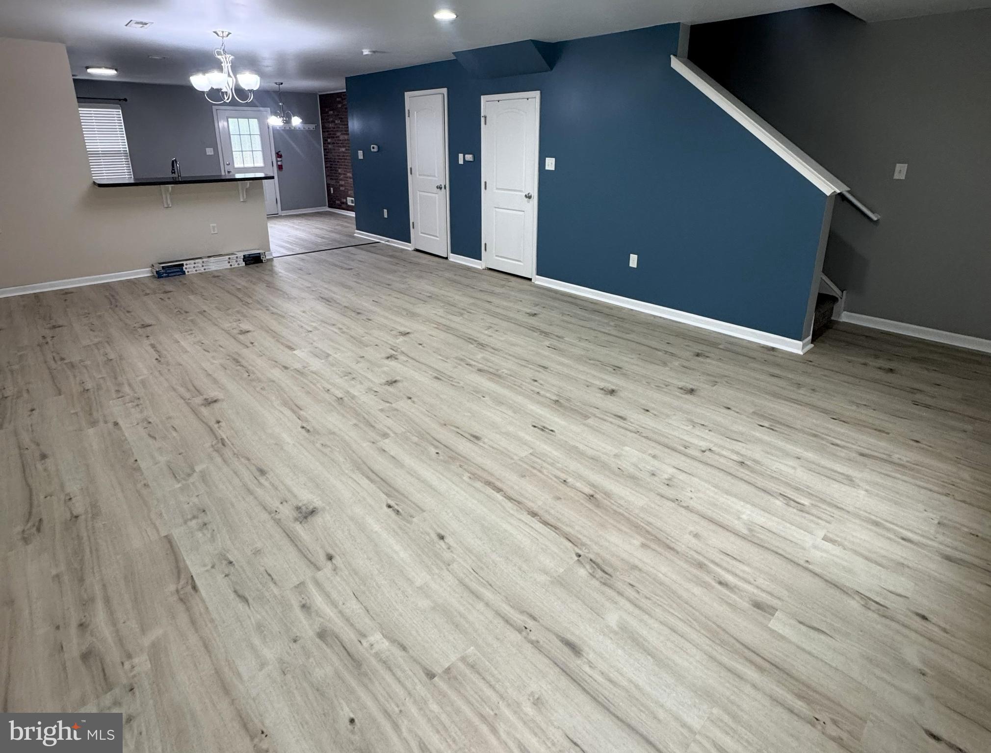 HANOVER SQUARE - Residential Lease