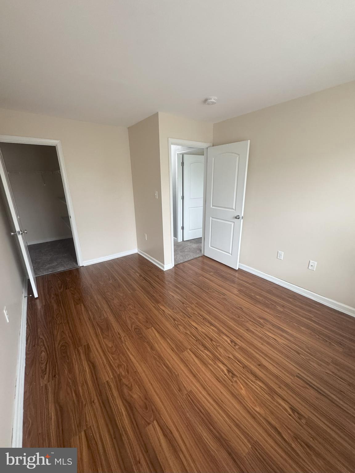 HANOVER SQUARE - Residential Lease