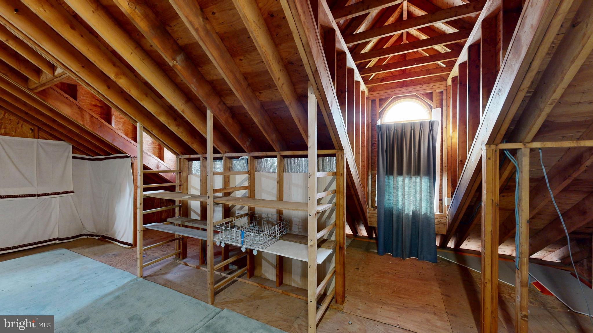 WATERSIDE - Residential