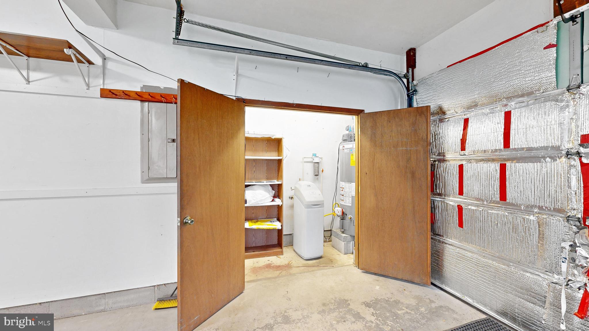 WATERSIDE - Residential