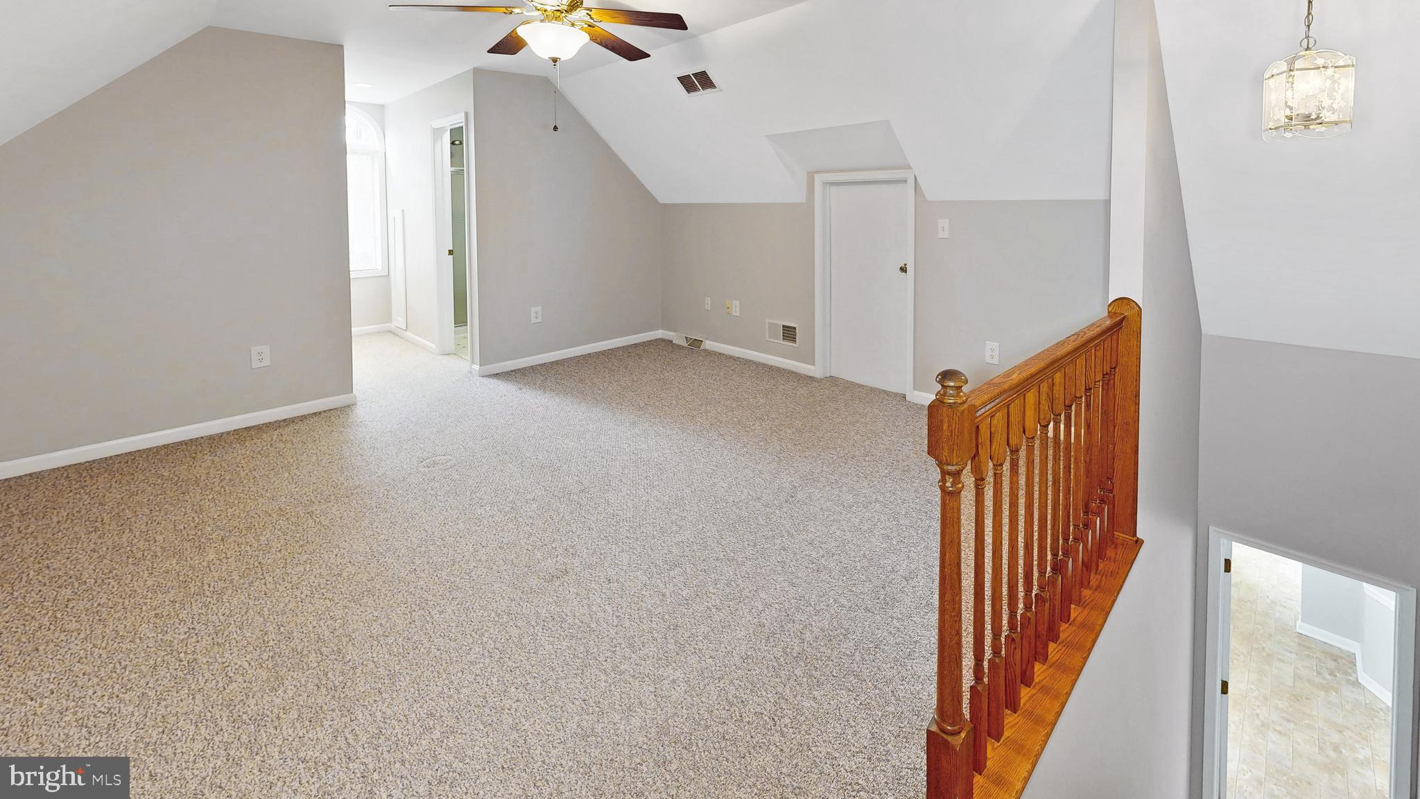 WATERSIDE - Residential