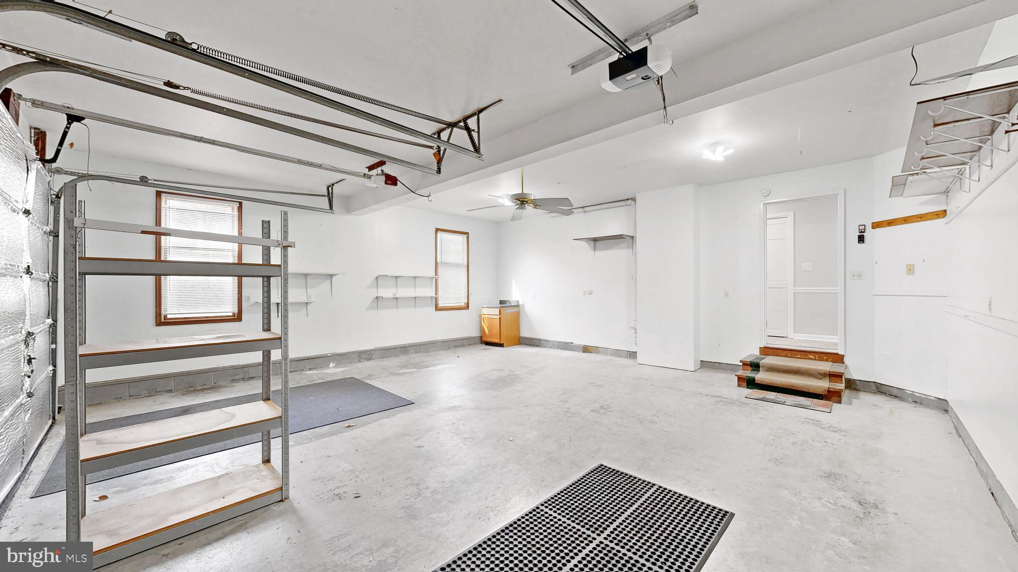 WATERSIDE - Residential