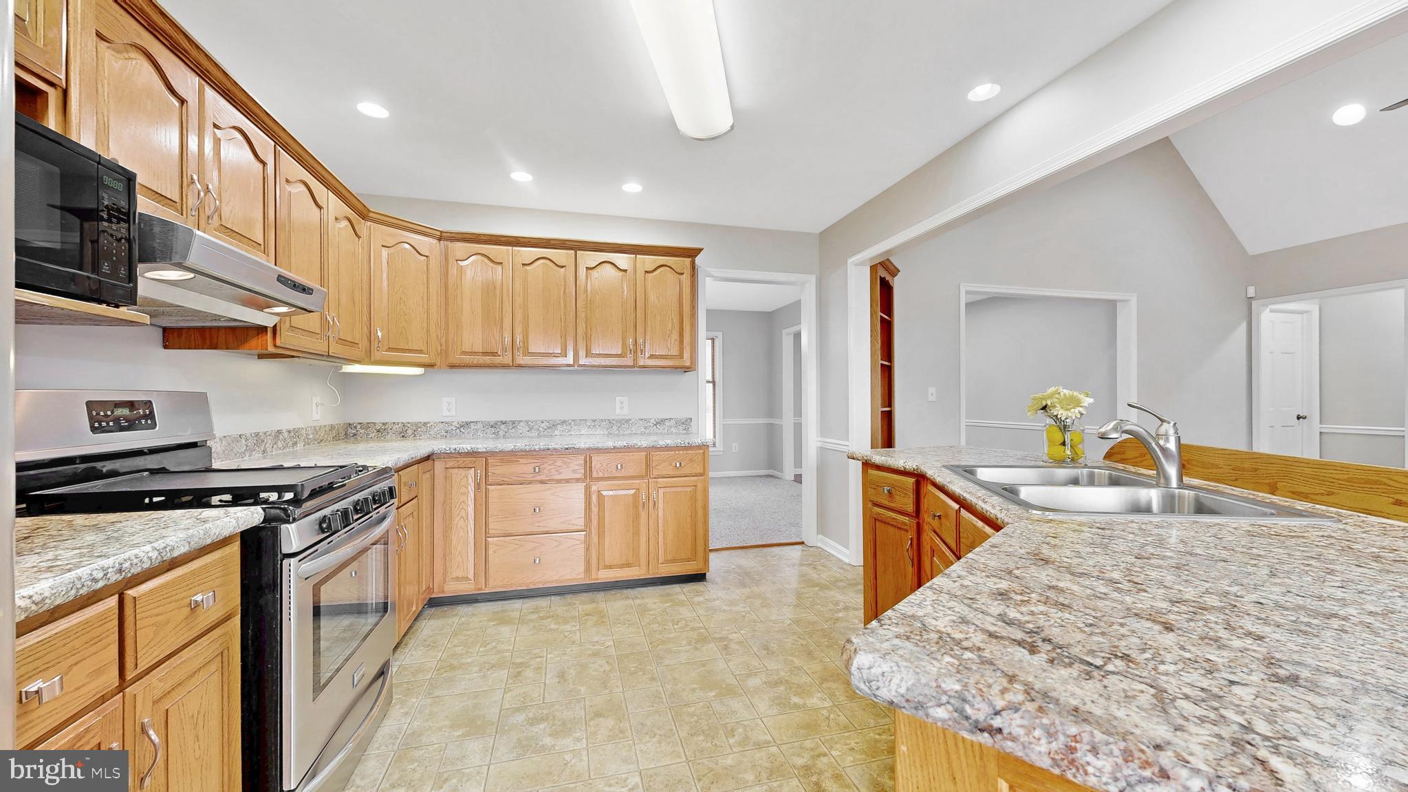 WATERSIDE - Residential