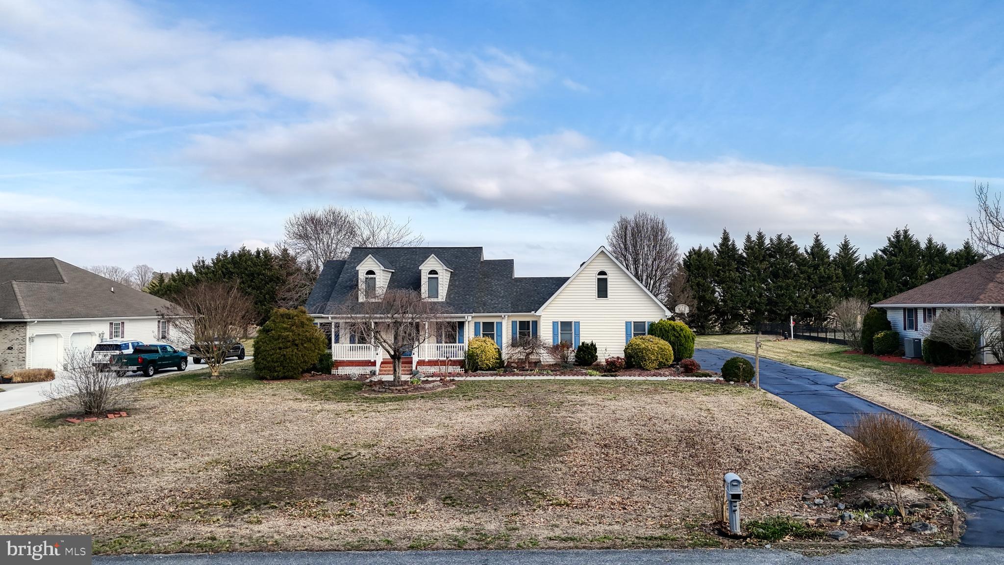 WATERSIDE - Residential