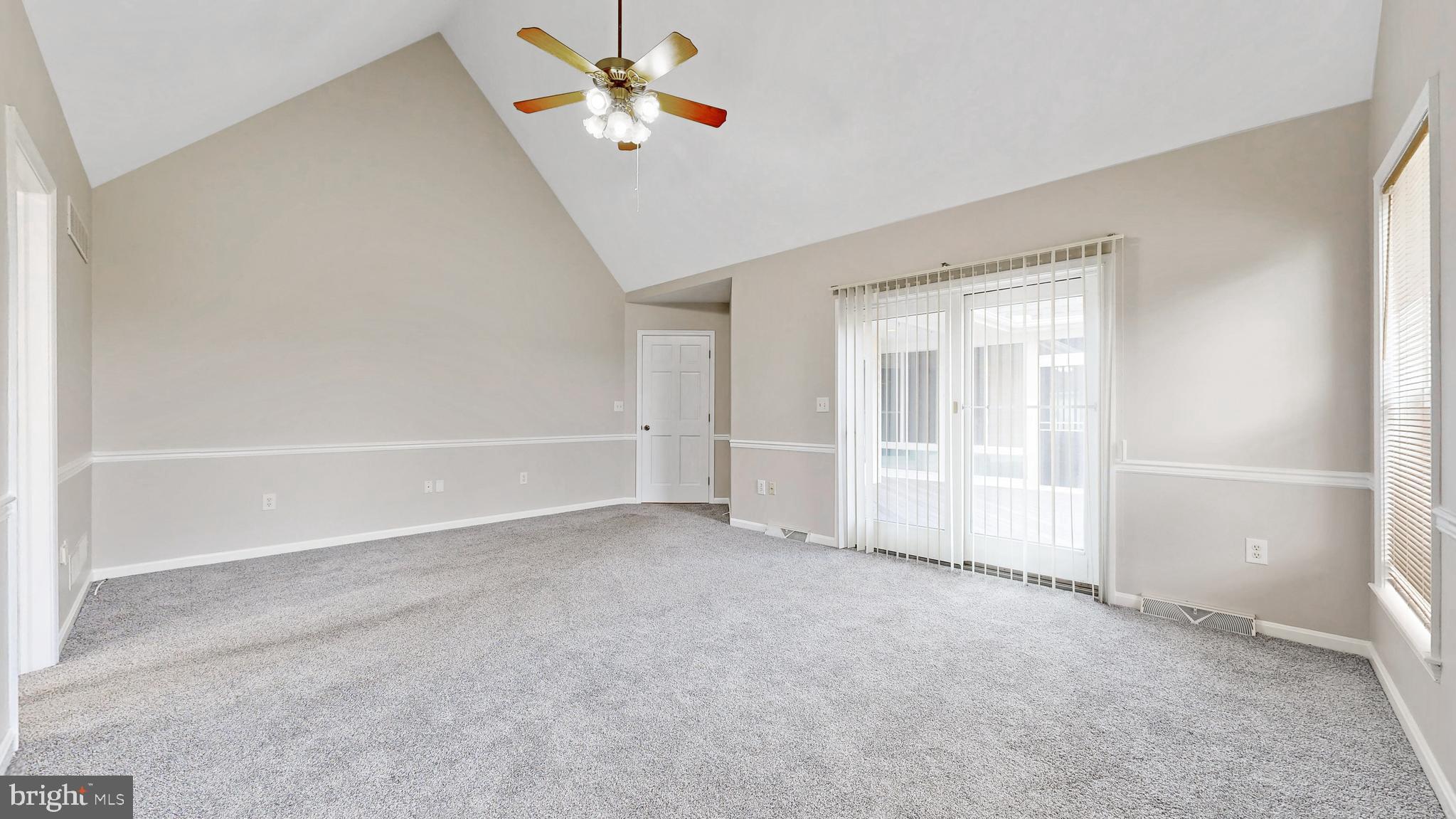 WATERSIDE - Residential