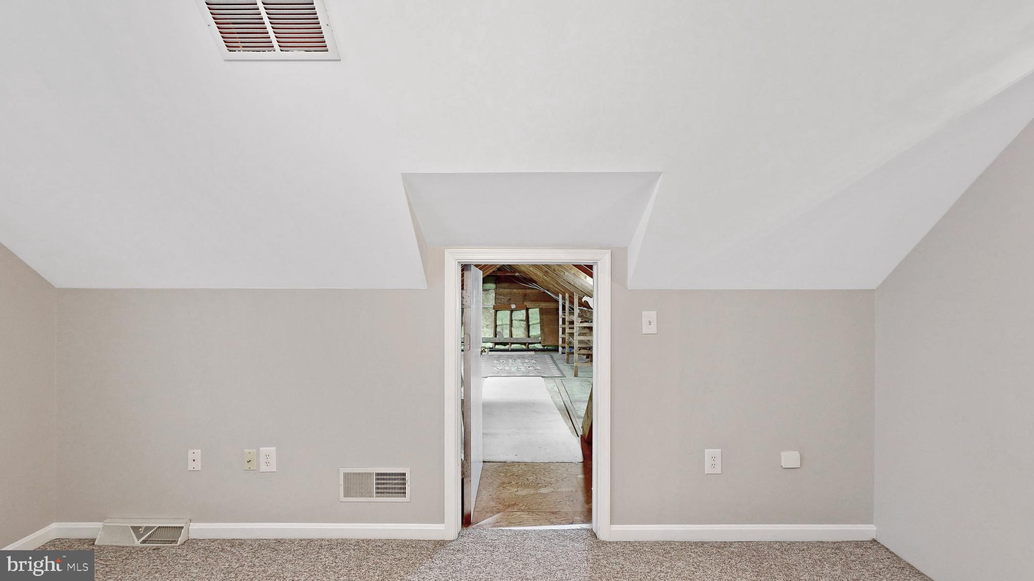 WATERSIDE - Residential