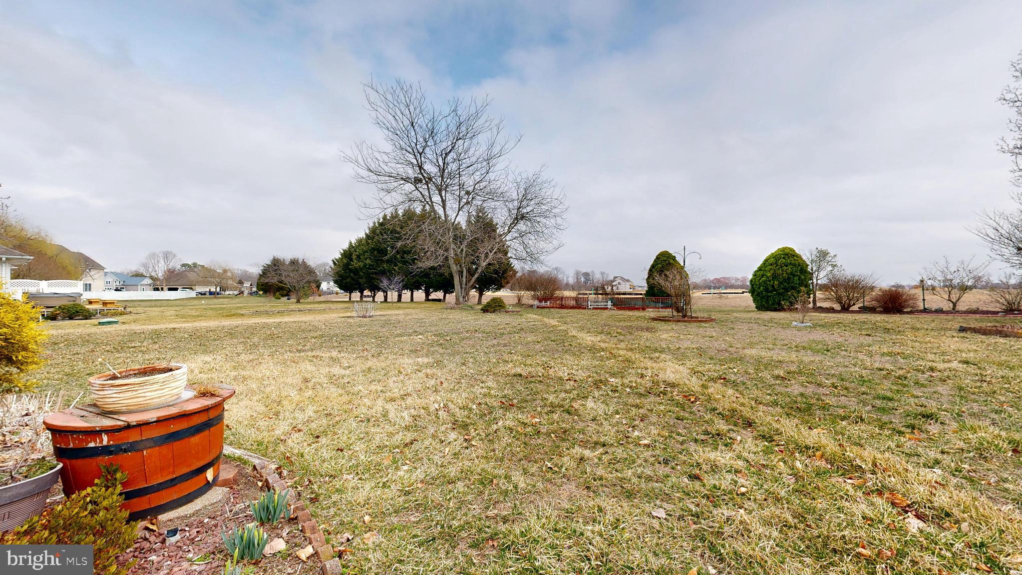 WATERSIDE - Residential