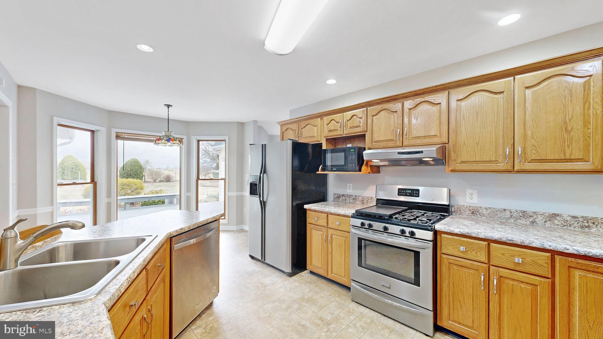 WATERSIDE - Residential