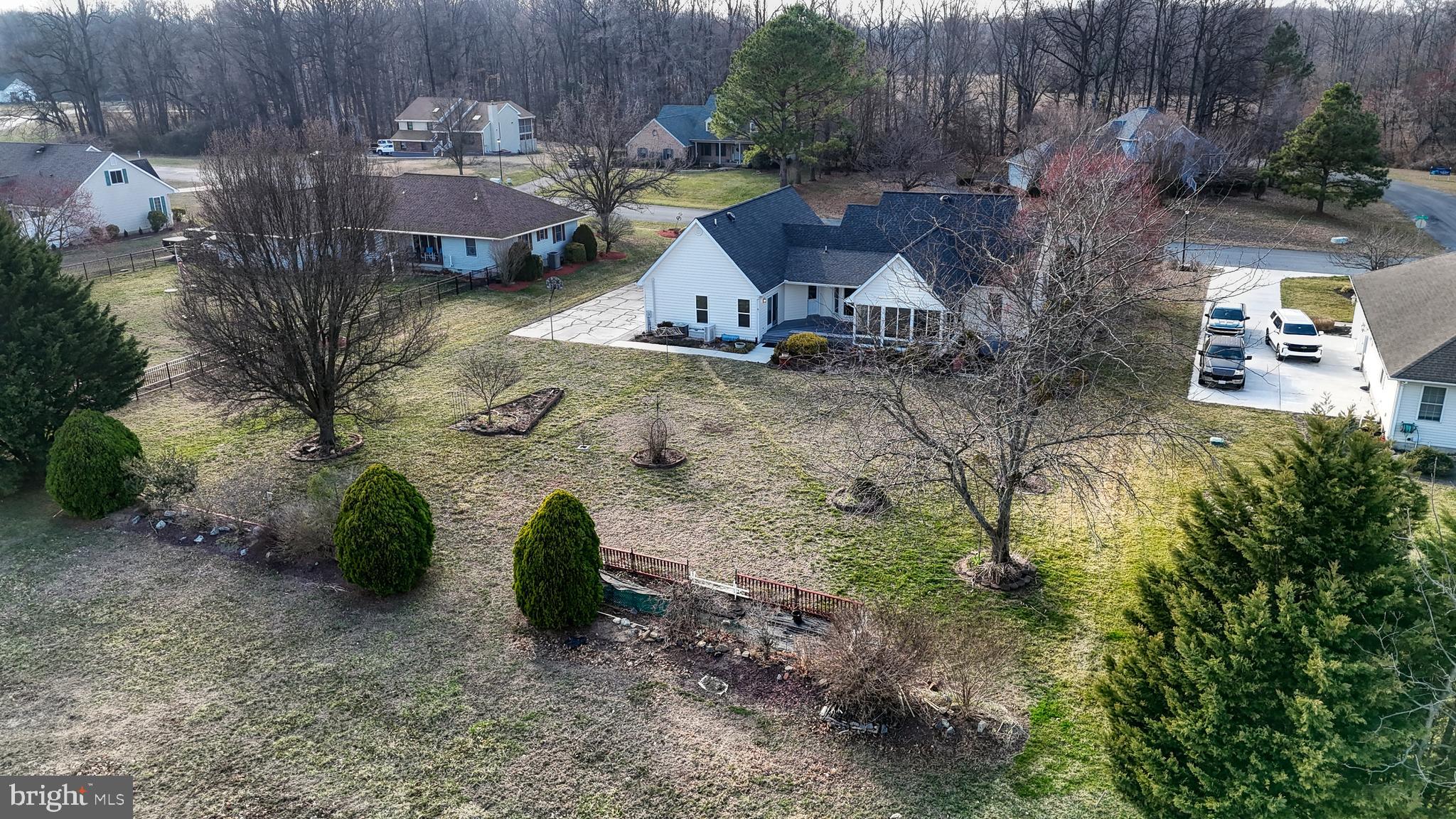 WATERSIDE - Residential