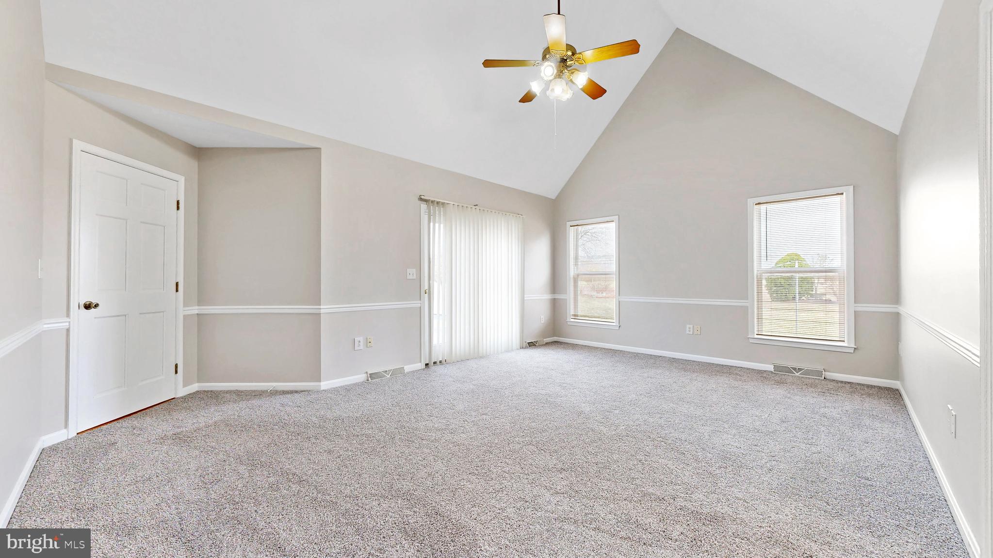 WATERSIDE - Residential