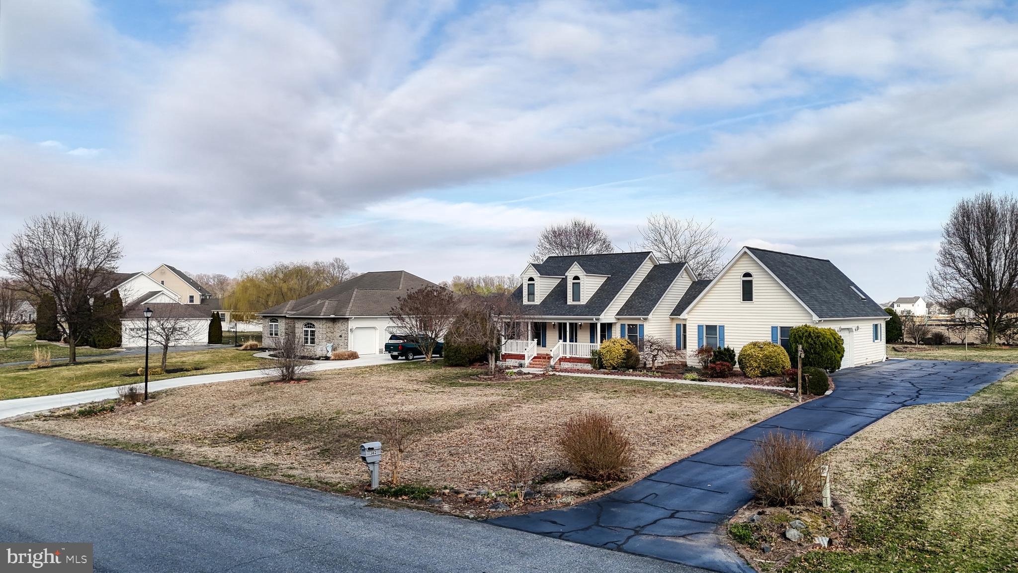 WATERSIDE - Residential