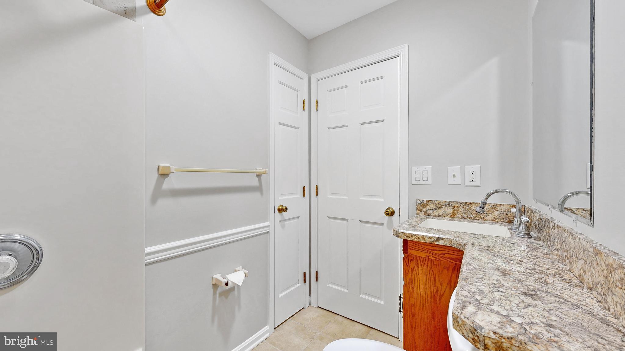 WATERSIDE - Residential