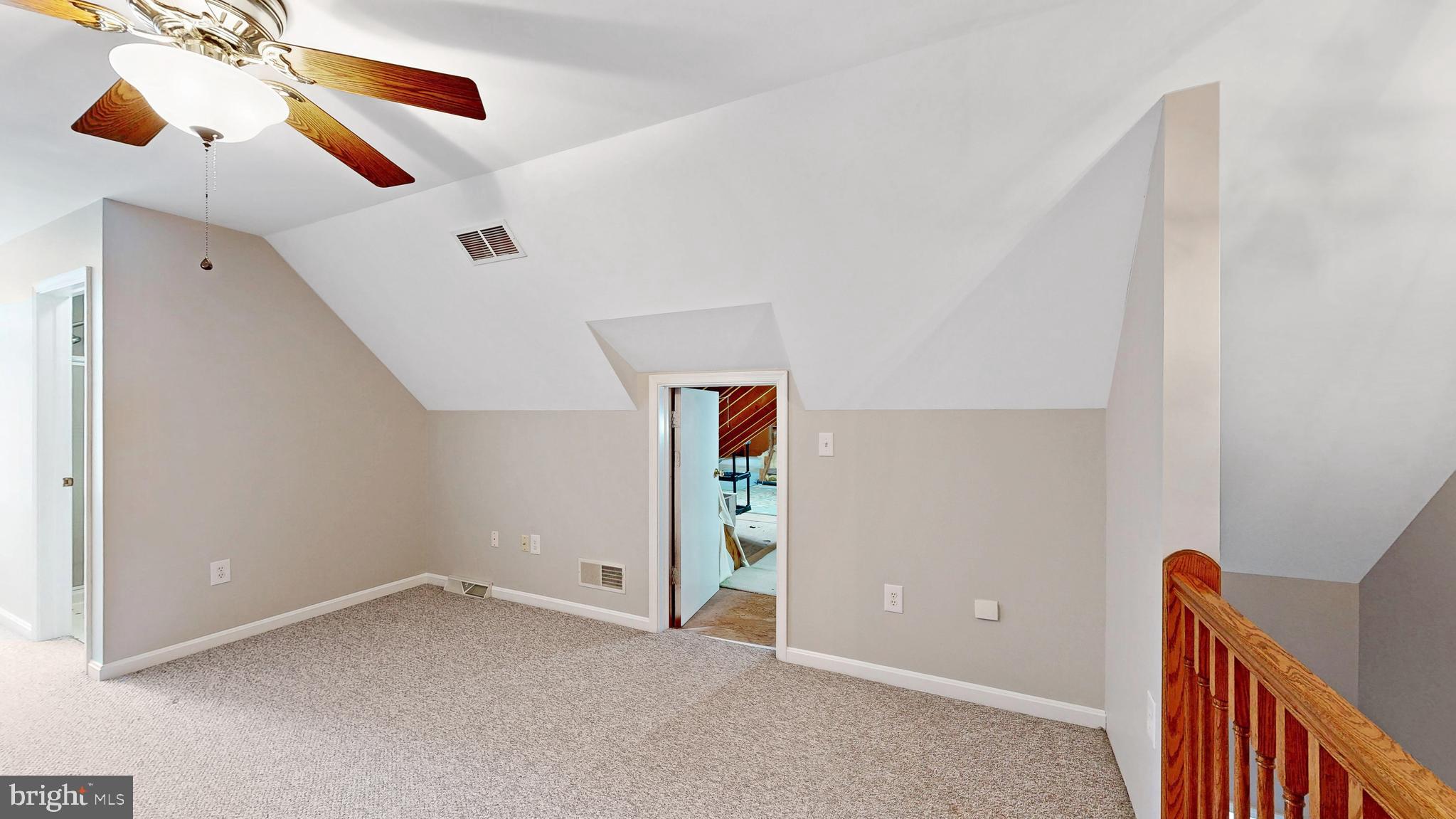 WATERSIDE - Residential