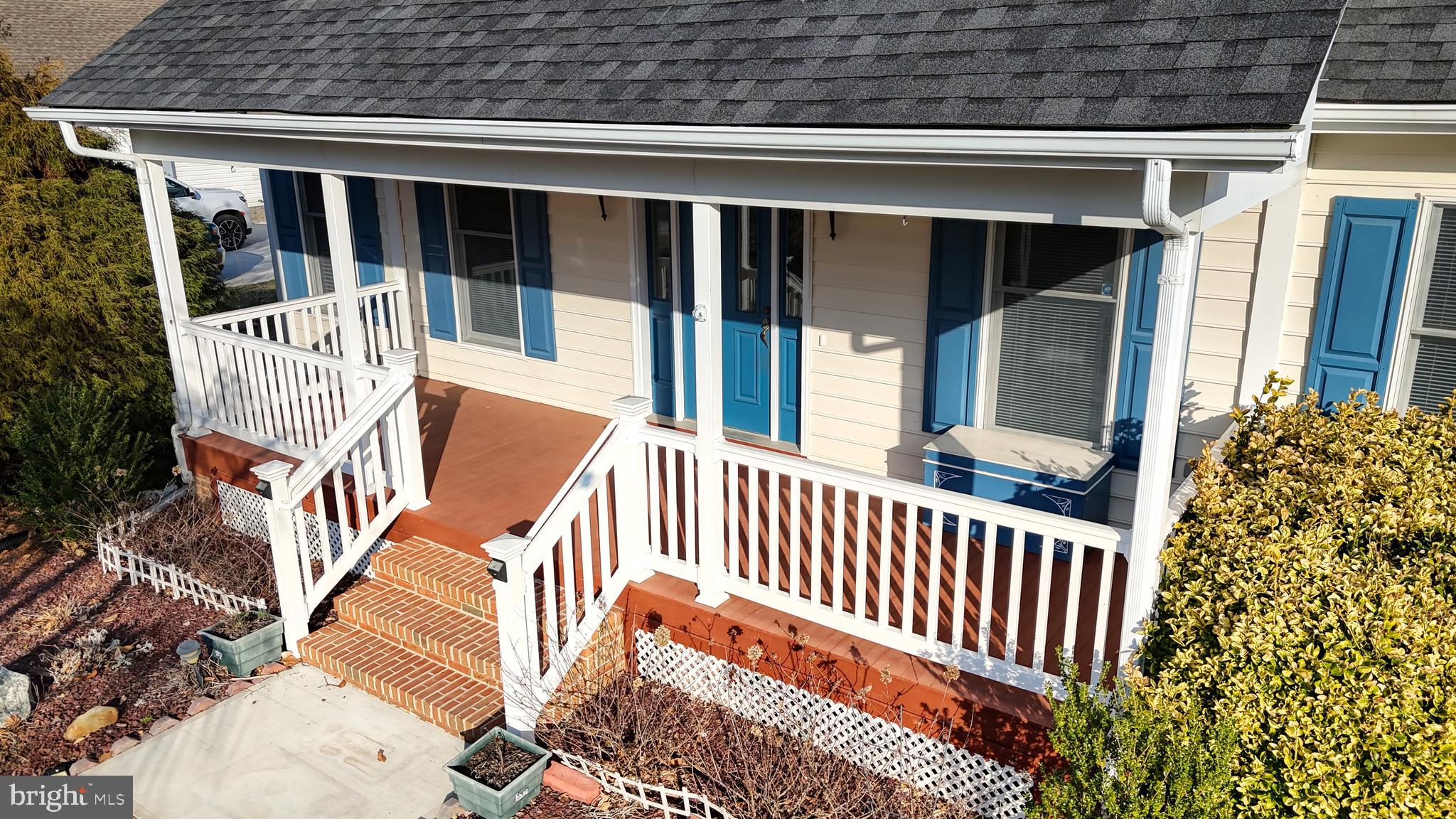 WATERSIDE - Residential