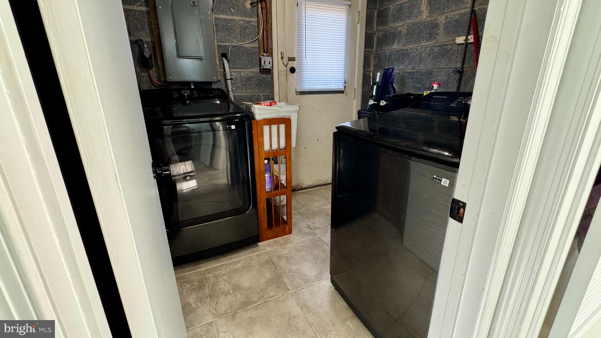 TANTALLON ON THE POTOMAC - Residential