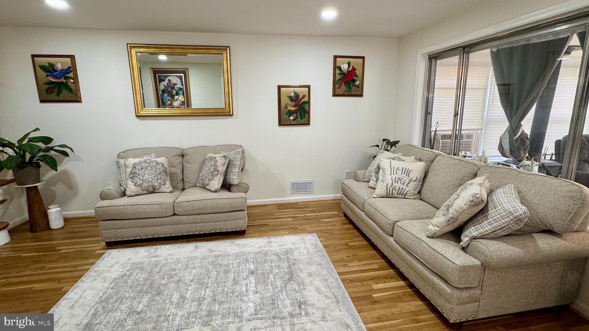 TANTALLON ON THE POTOMAC - Residential