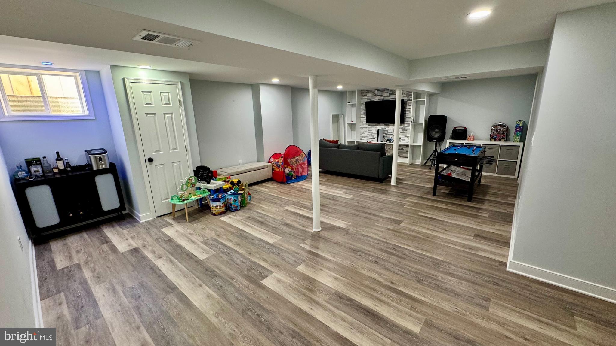 TANTALLON ON THE POTOMAC - Residential