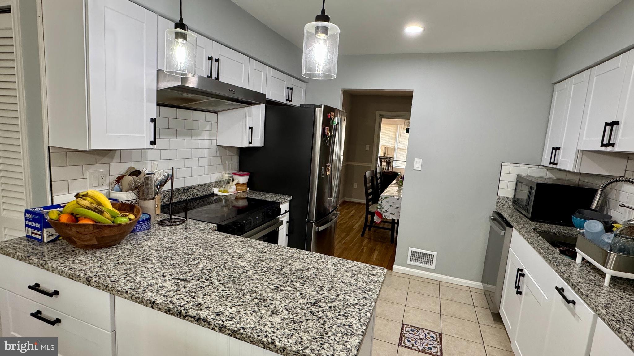 TANTALLON ON THE POTOMAC - Residential