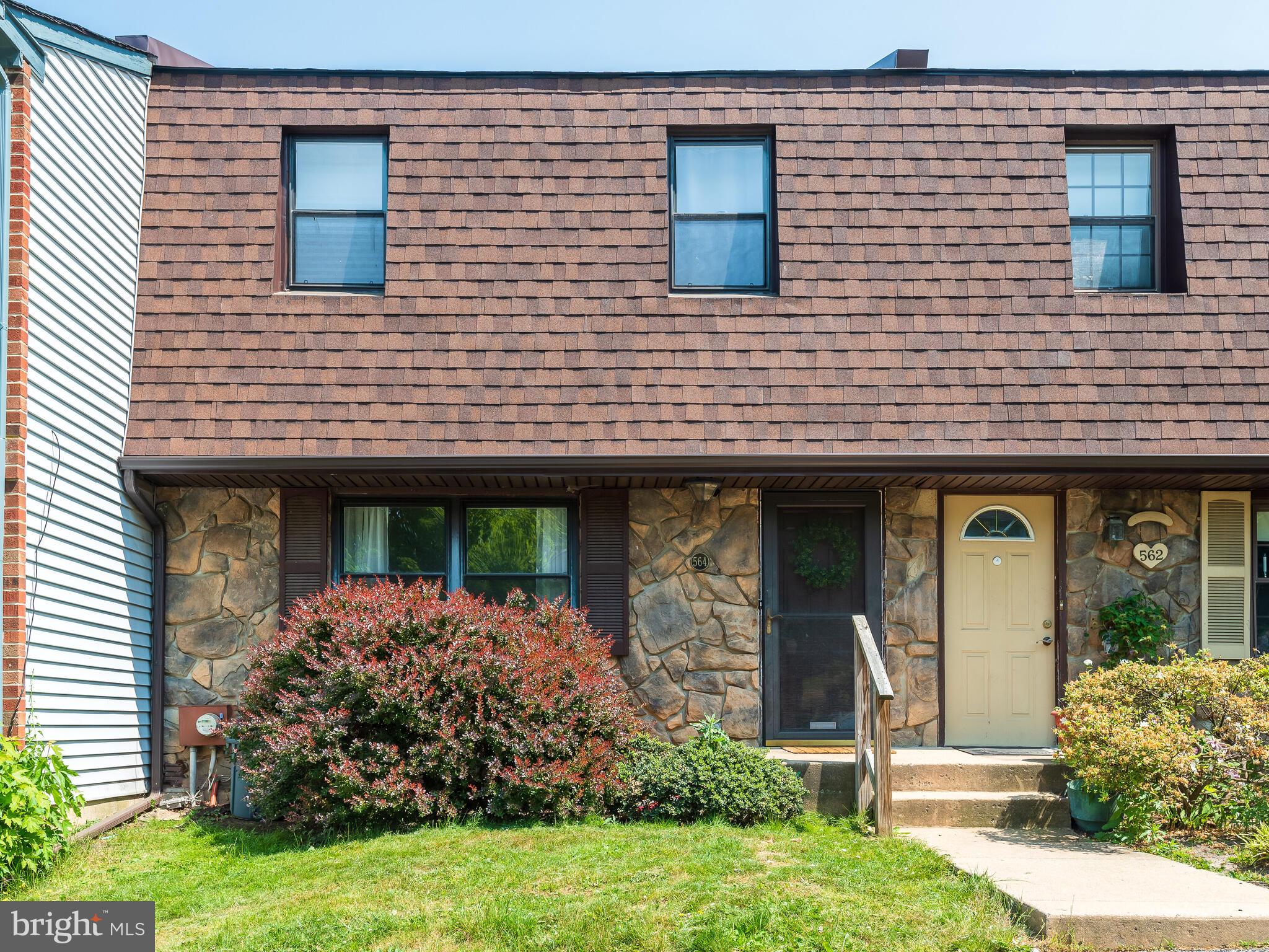 COVENTRY VILLAGE - Residential Lease