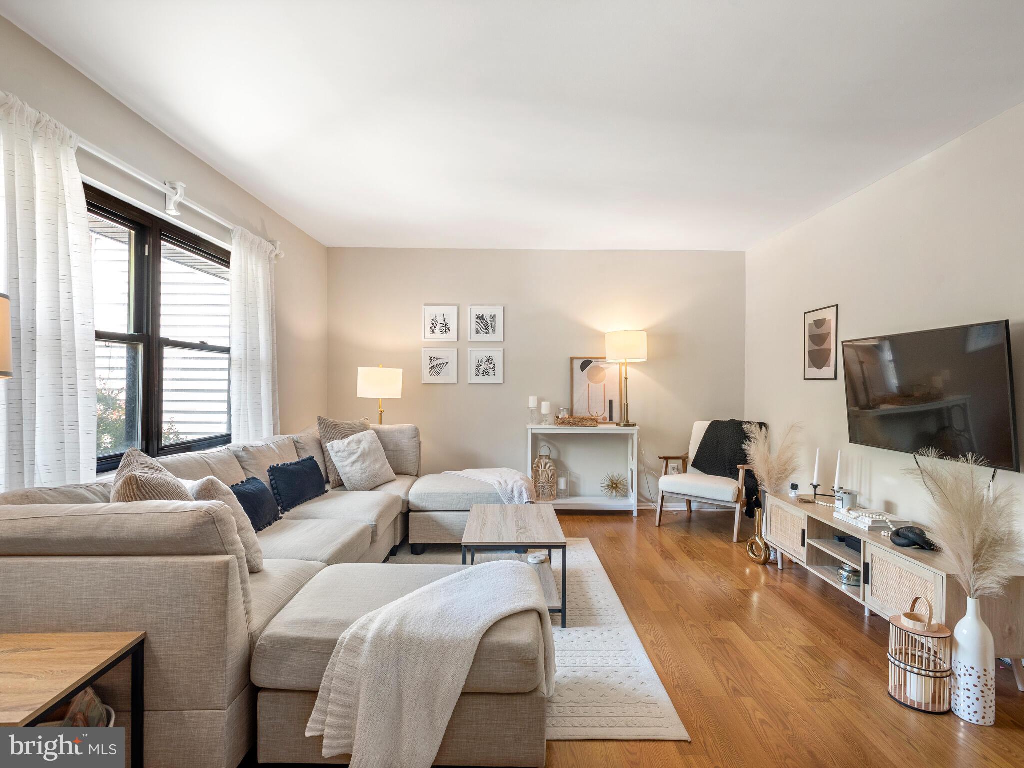 COVENTRY VILLAGE - Residential Lease