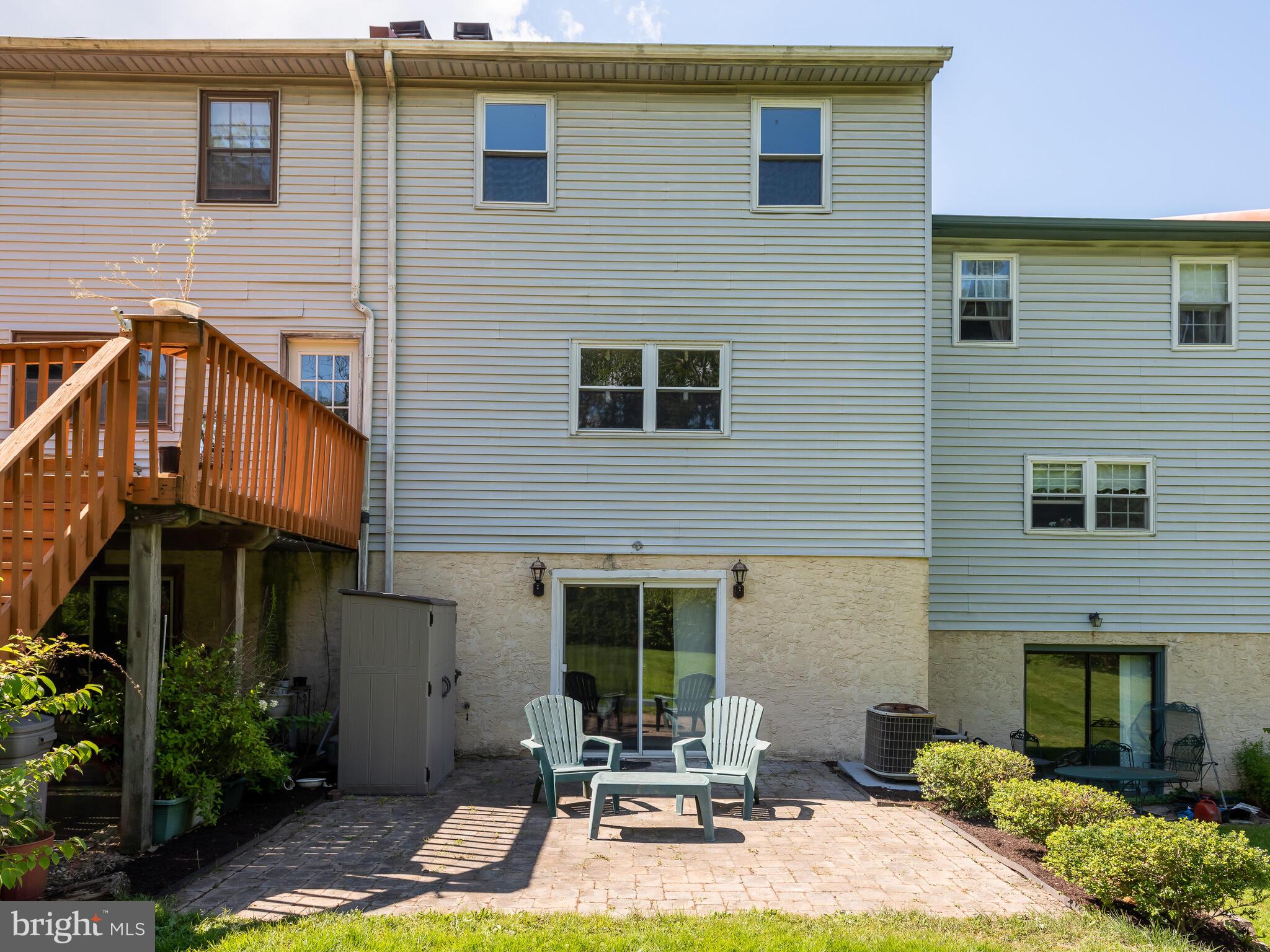 COVENTRY VILLAGE - Residential Lease