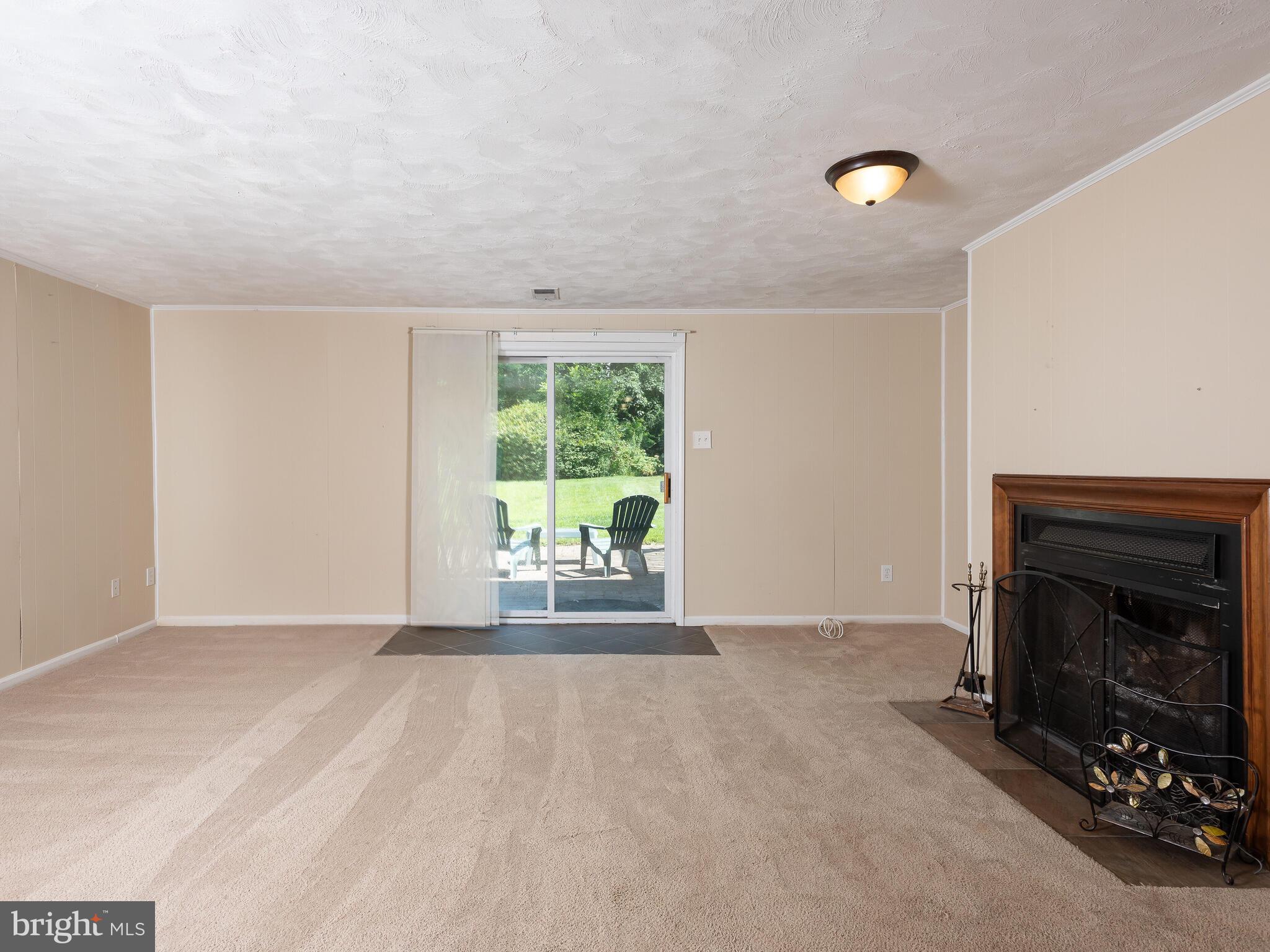 COVENTRY VILLAGE - Residential Lease