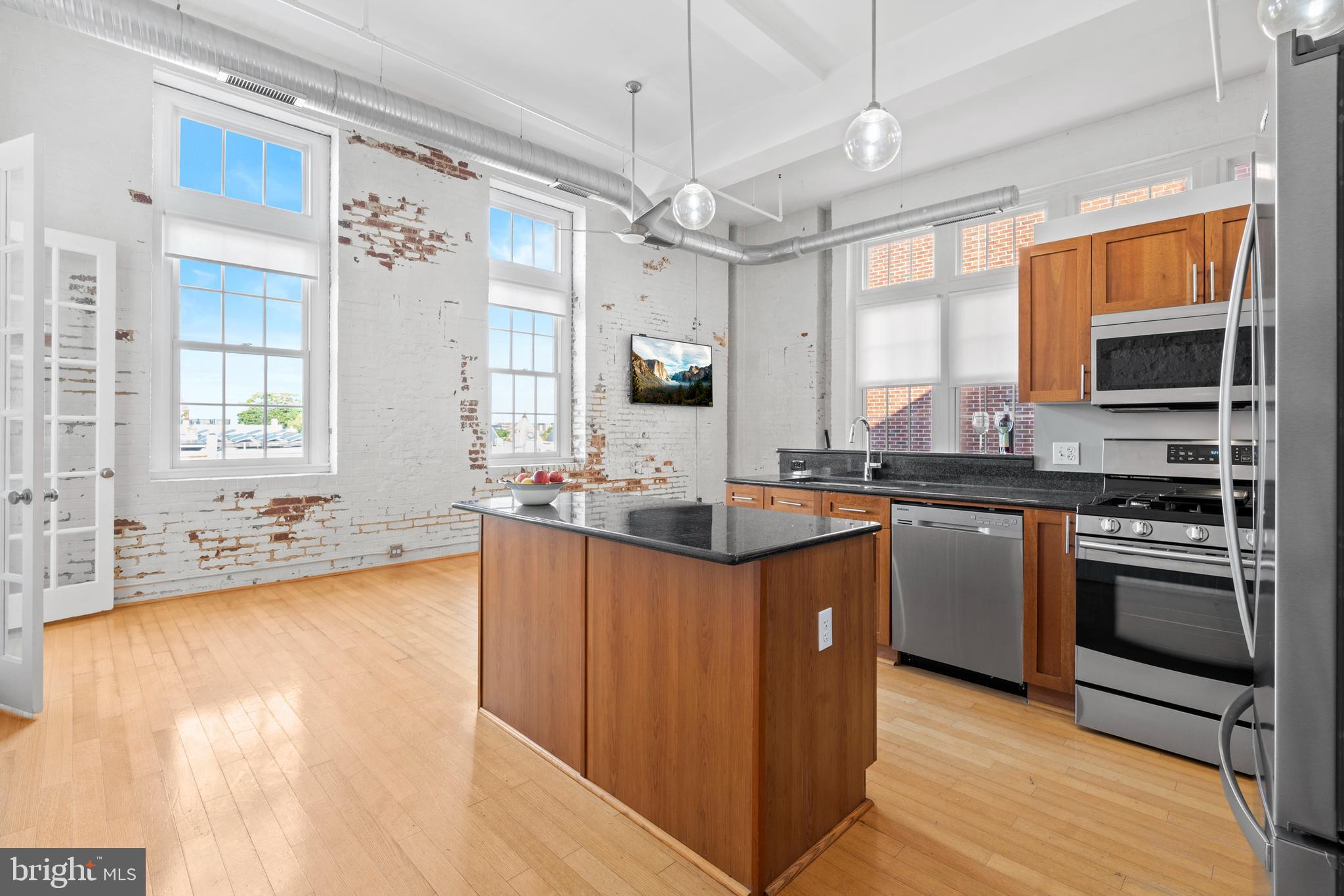 440 12TH STREET NE 210