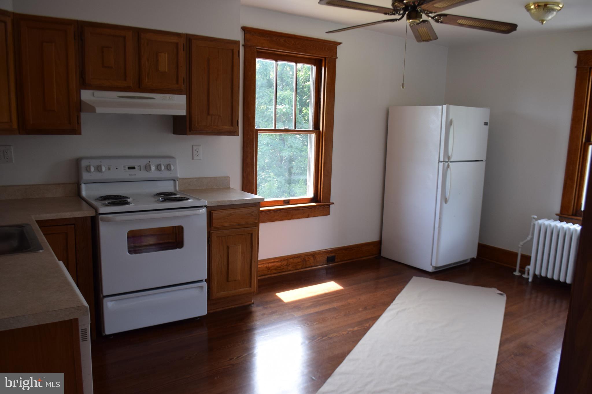 ROSEDALE - Residential Lease