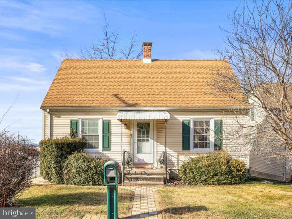 Photo of 2960 Hanover Pike, HANOVER, PA 17331 (MLS # PAAD2021602)