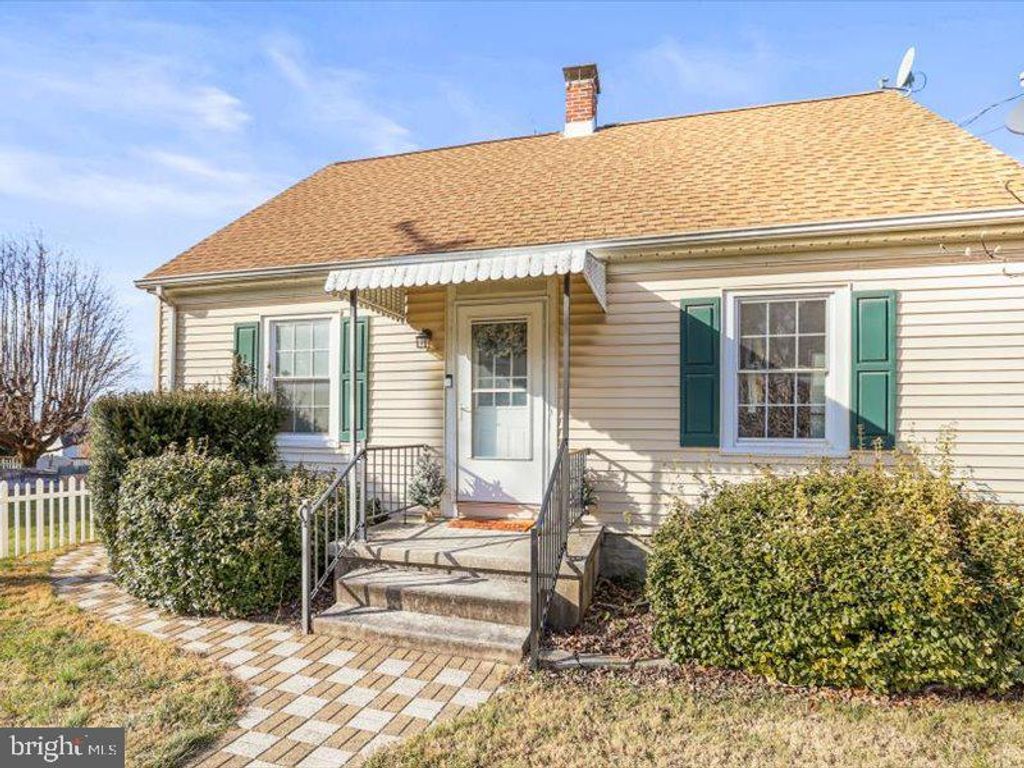 Photo of 2960 Hanover Pike, HANOVER, PA 17331 (MLS # PAAD2021602)