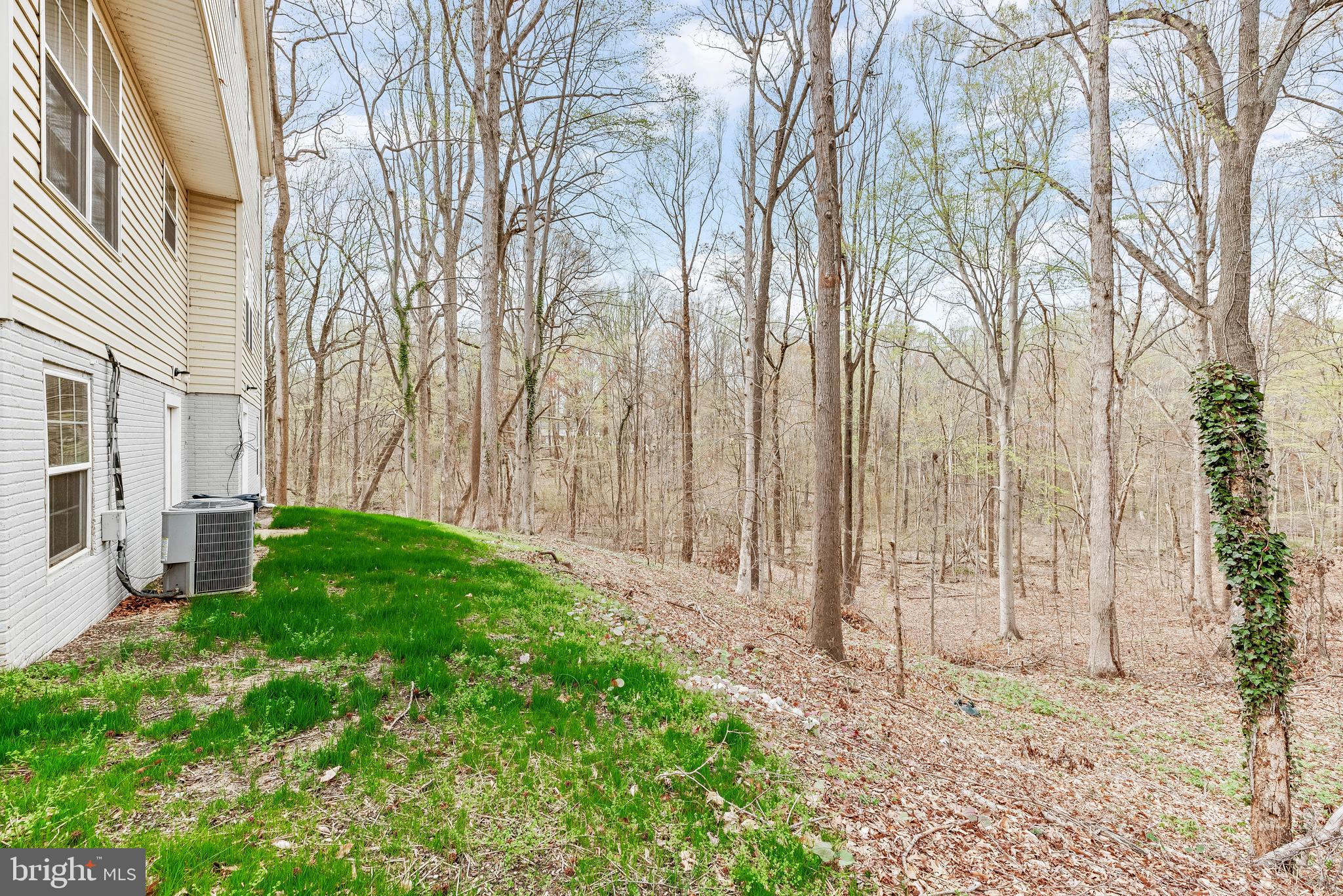 BAYSIDE TOWNHOUSES - Residential