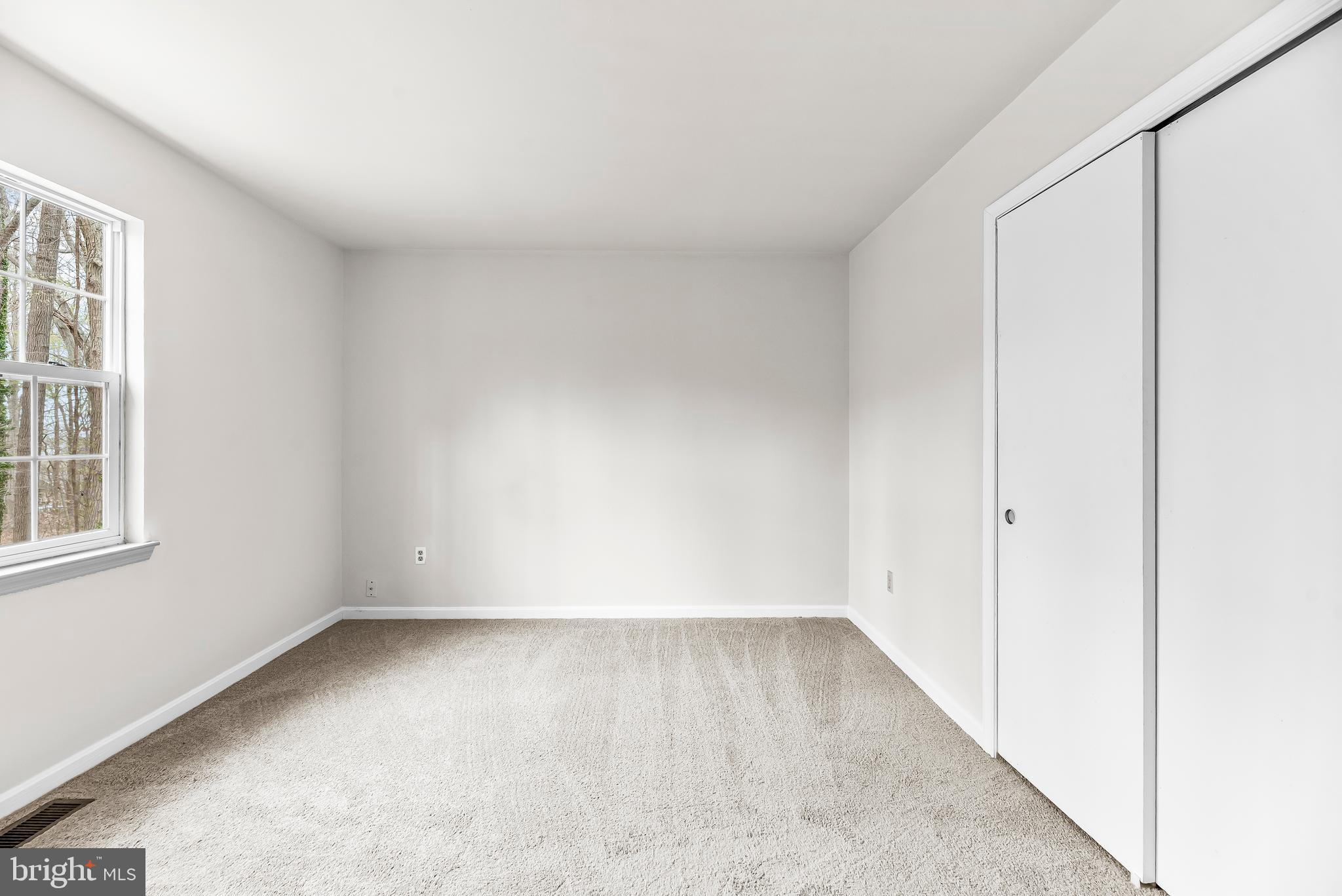 BAYSIDE TOWNHOUSES - Residential