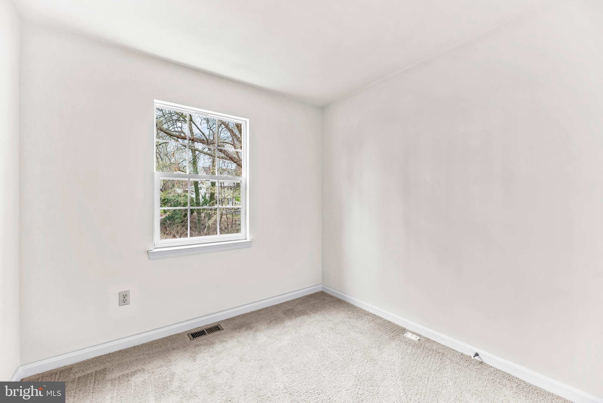 BAYSIDE TOWNHOUSES - Residential