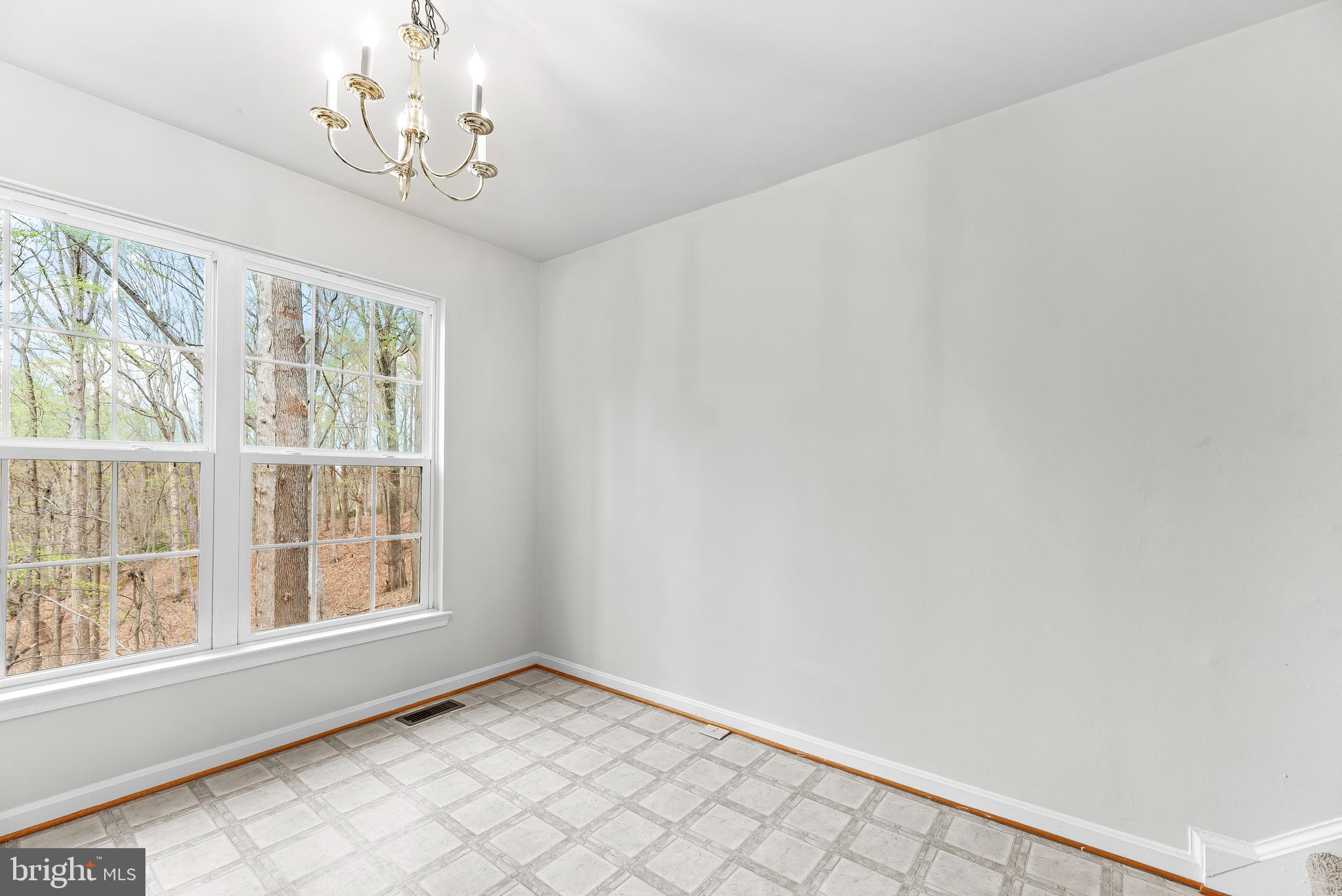 BAYSIDE TOWNHOUSES - Residential