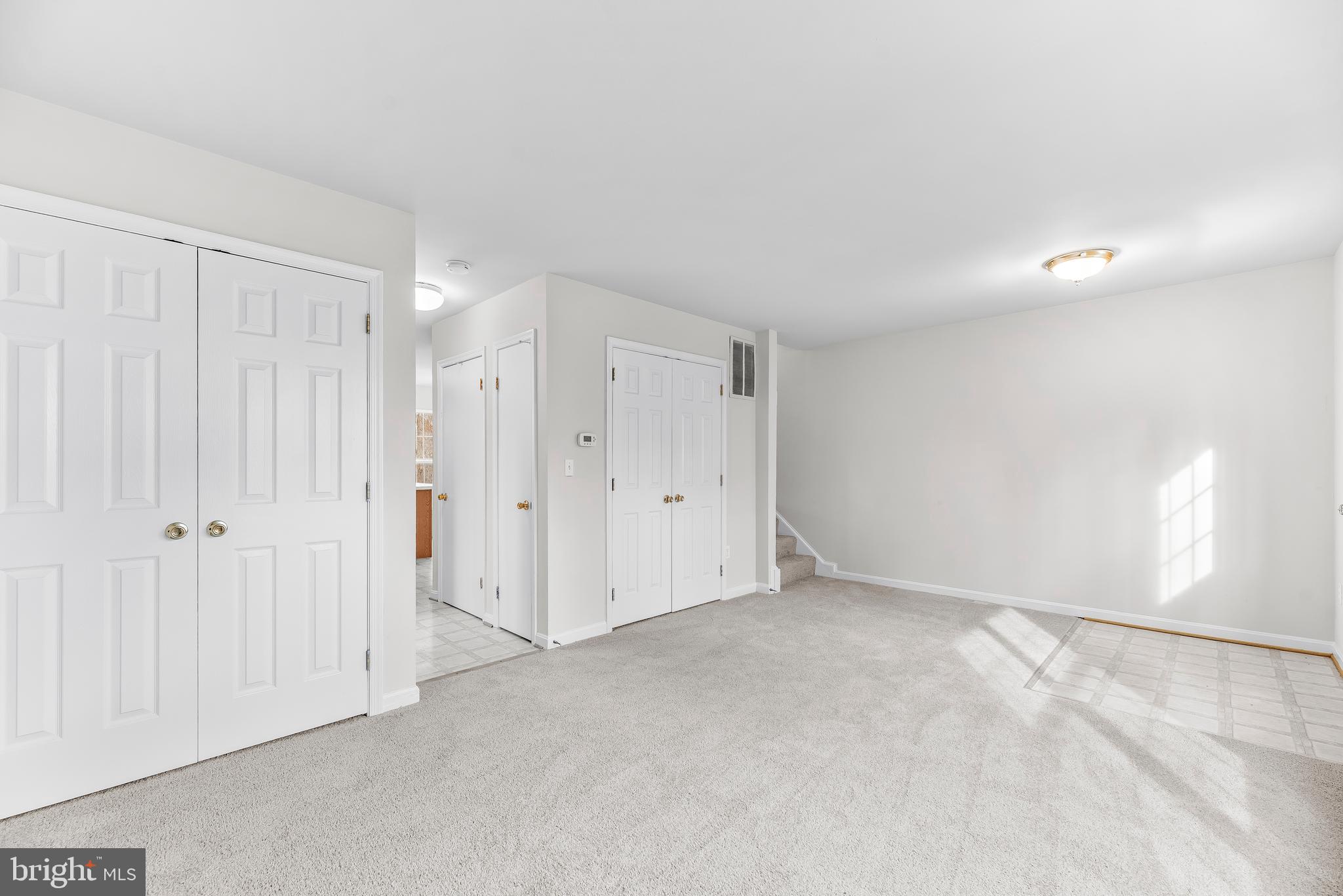 BAYSIDE TOWNHOUSES - Residential