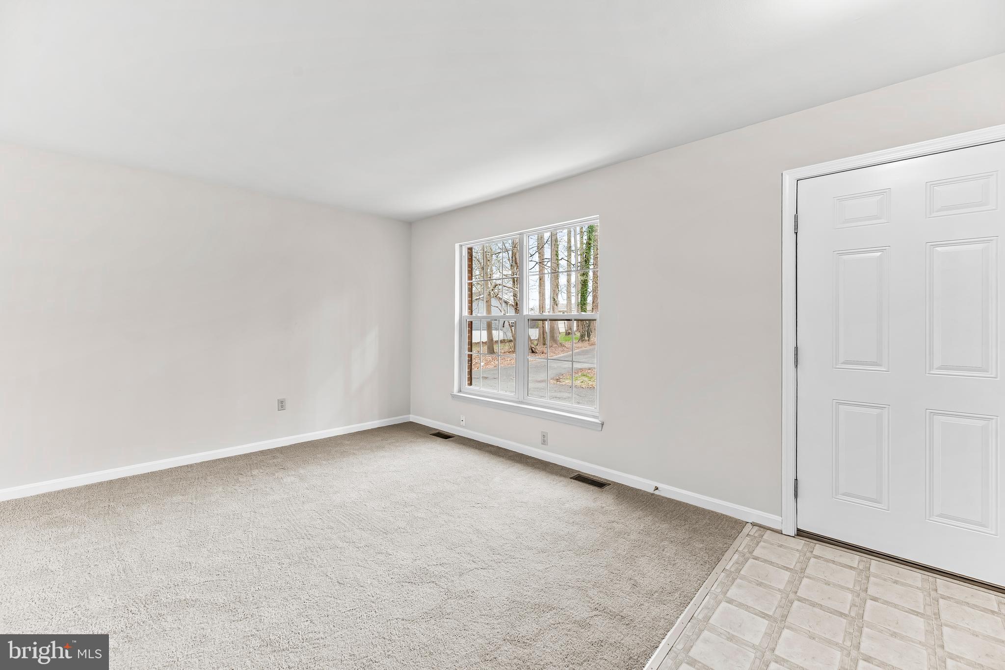 BAYSIDE TOWNHOUSES - Residential