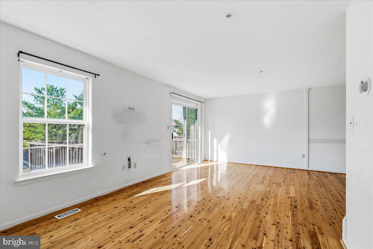 5781 FRINGETREE COURT