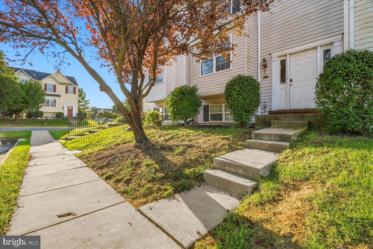 5781 FRINGETREE COURT
