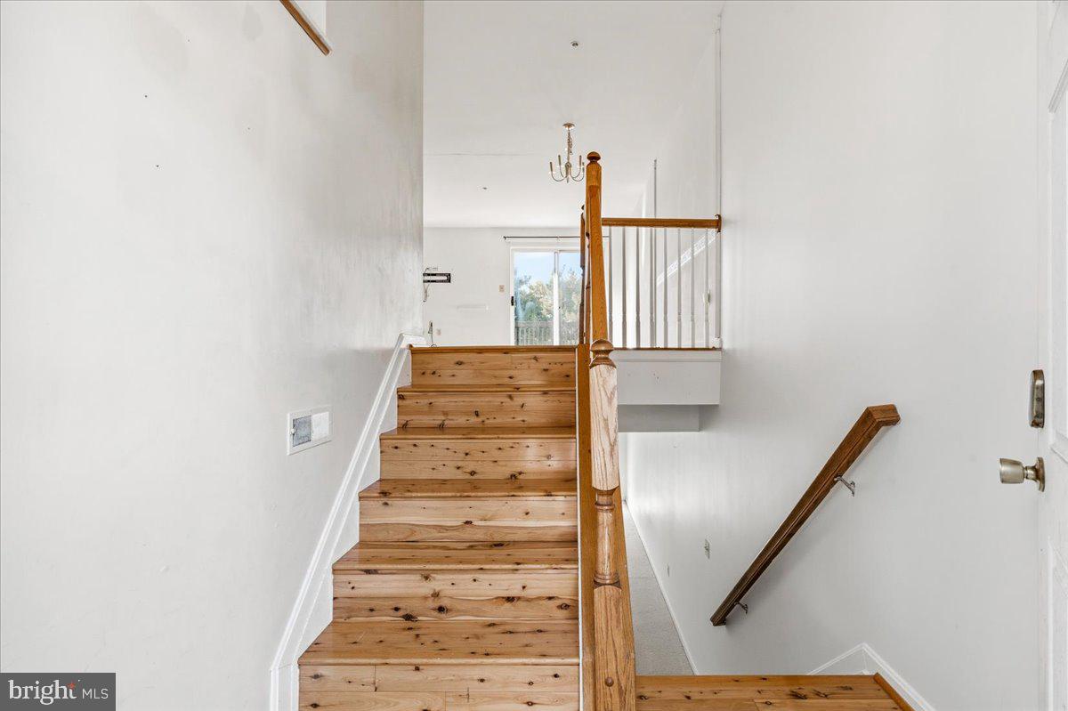5781 FRINGETREE COURT