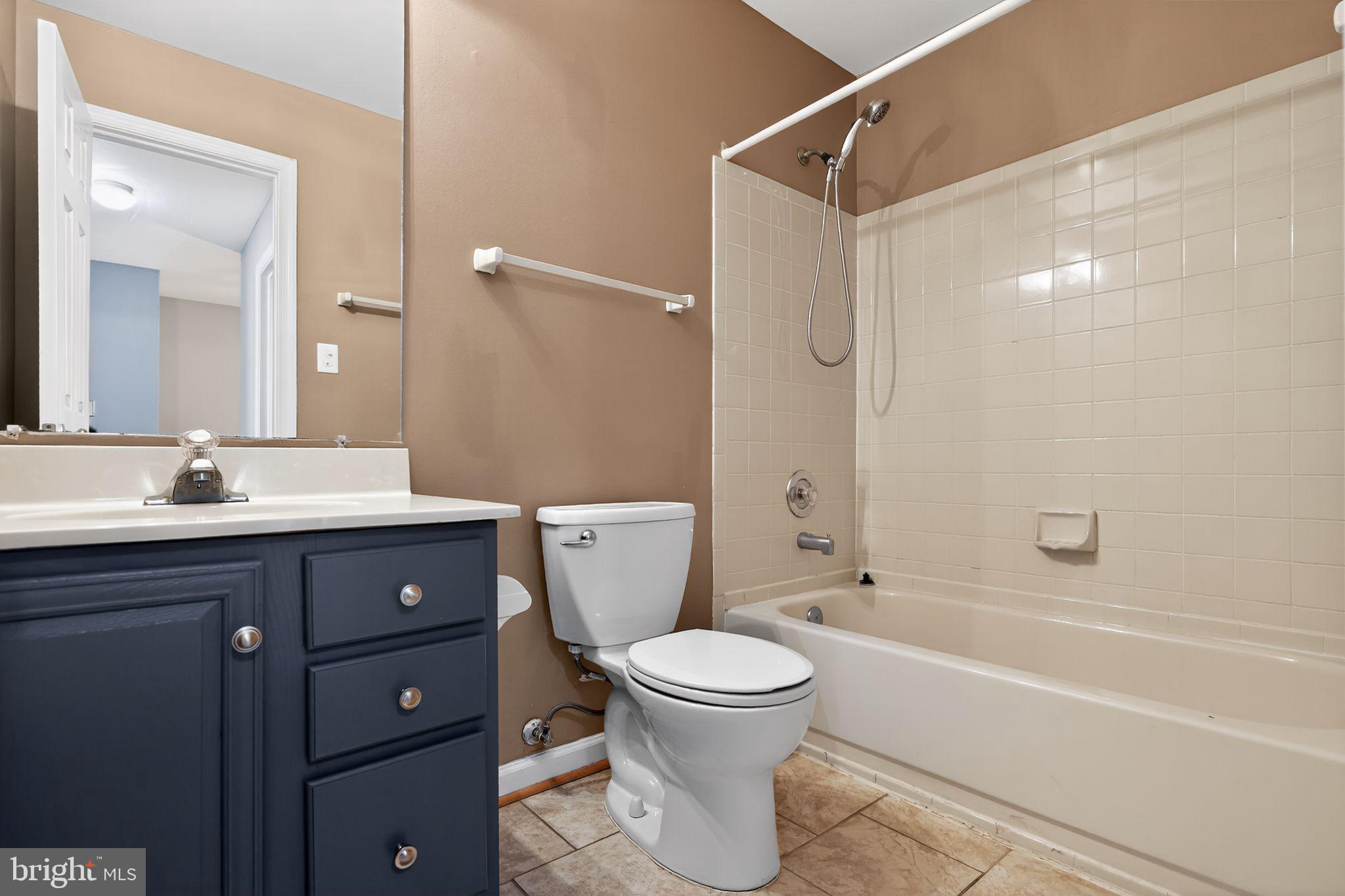 LAKE RIDGE - SPRINGWOODS - Residential