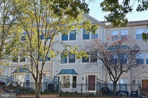 12125 SALEMTOWN DRIVE WOODBRIDGE VA 22192