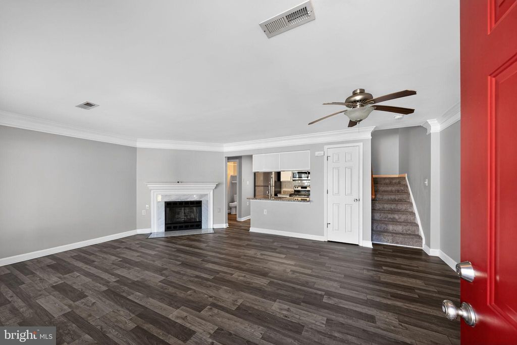 Photo of 12125 Salemtown Drive, WOODBRIDGE, VA 22192 (MLS # VAPW2110394)